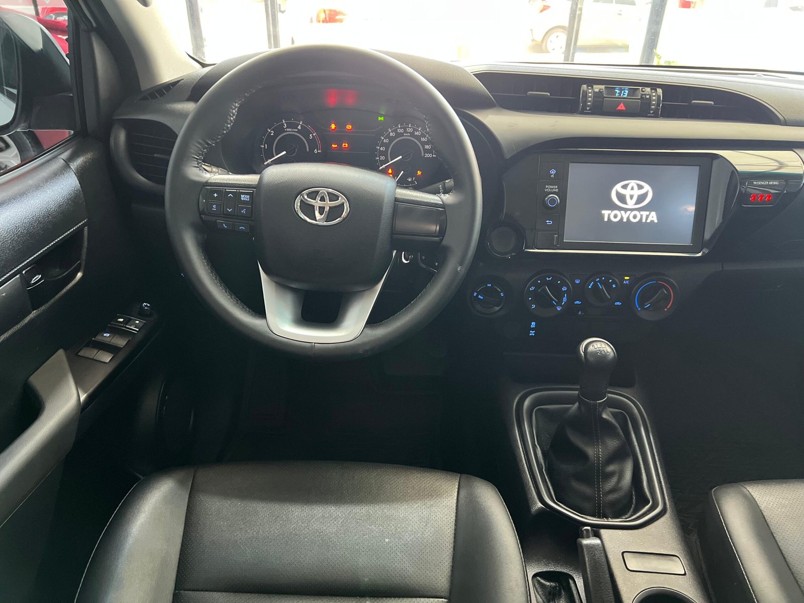TOYOTA HILUX CD 4X4 2.8 DIESEL 2022 204CV ( VENDIDO ) - Imagem 17