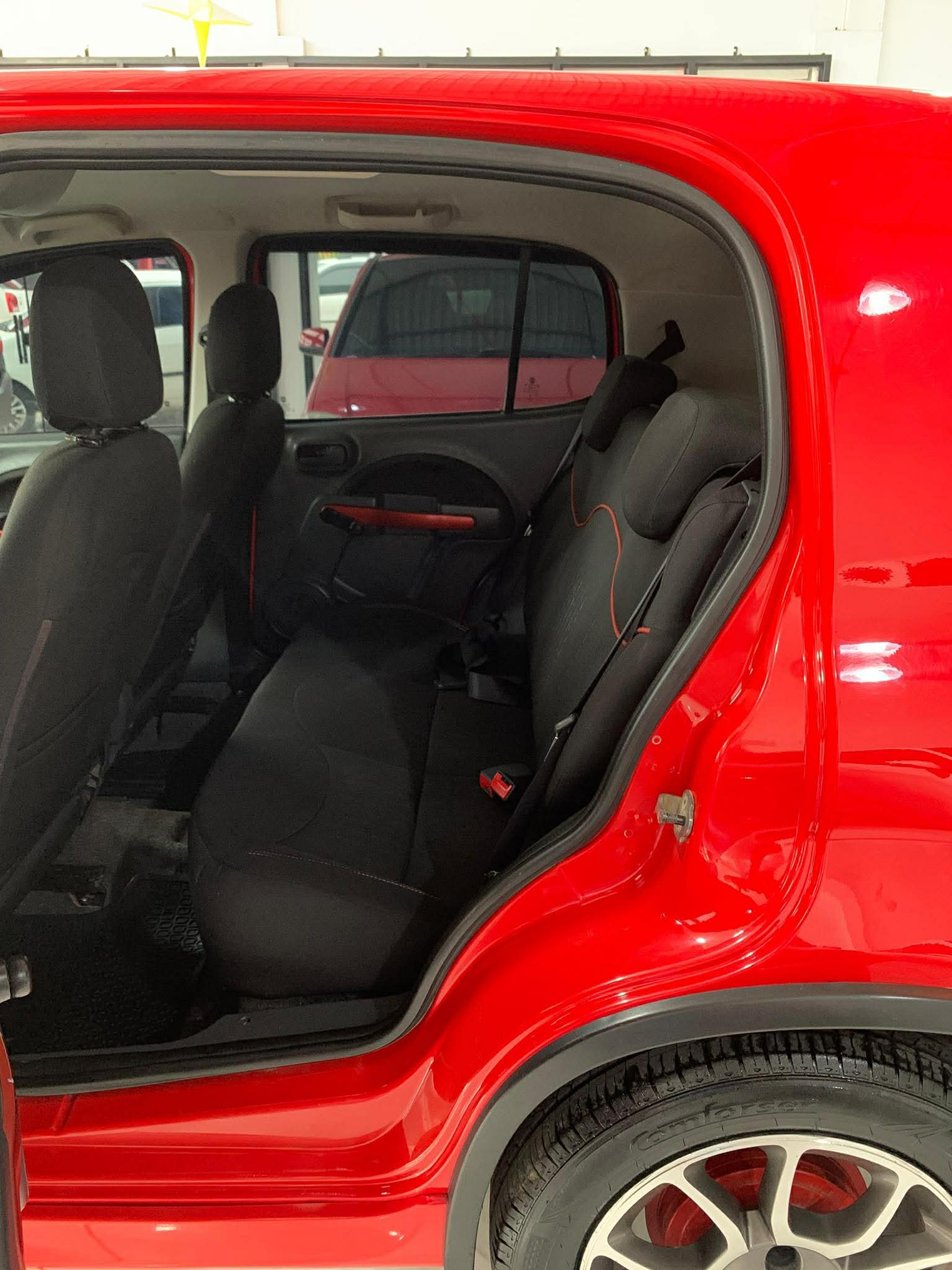 FIAT UNO SPORTING 1.4 - 2014 - Imagem 11