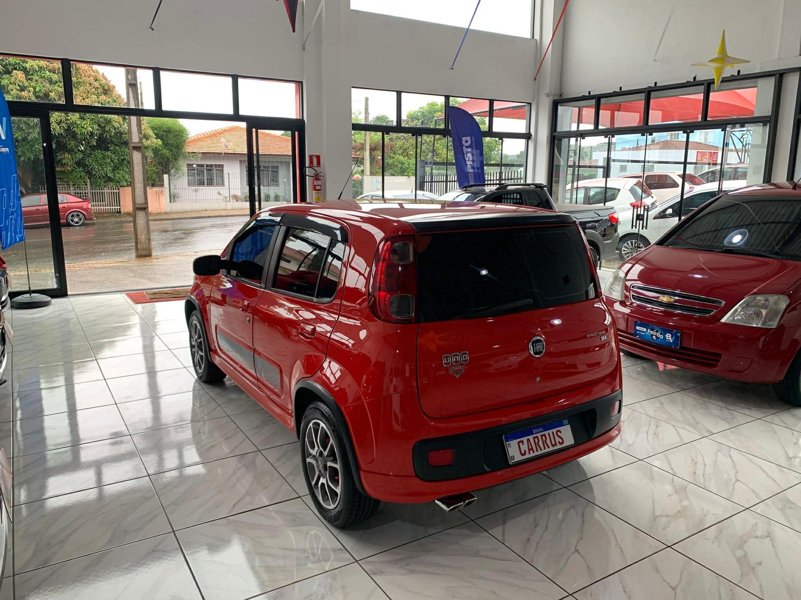 FIAT UNO SPORTING 1.4 - 2014 - Imagem 7