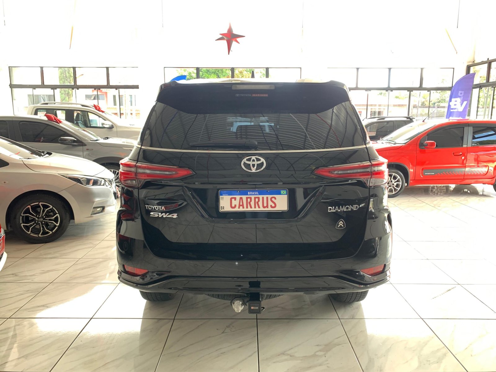 đđ TOYOTA HILUX SW4 DIAMOND 2023/2024 â DIESEL 2.8 â 204 CV â 7 LUGARES ⨠VERSĂO DIAMOND | TOPO DE LINHA | IMPECĂVEL - Imagem 7
