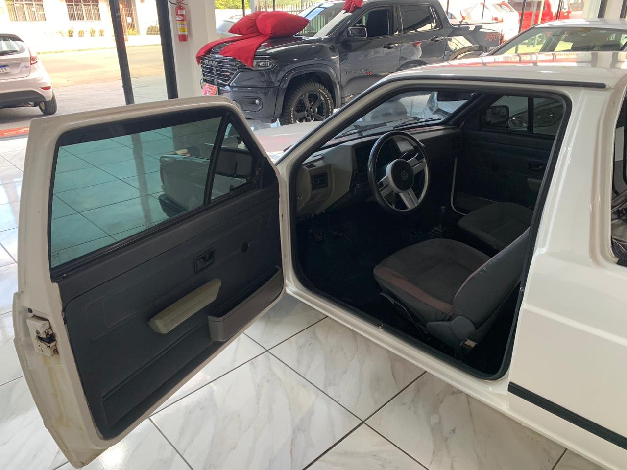 🚗 VW SAVEIRO CL 1.6 – 1996 | RARIDADE! 🚗 - Imagem 9