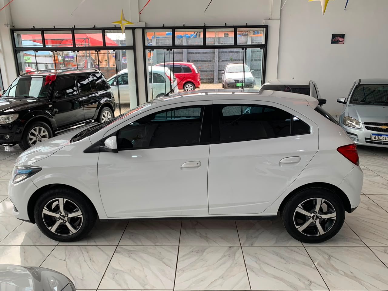 CHEV / ONIX HATCH LT 1.4 MEC - 2014 - Imagem 8