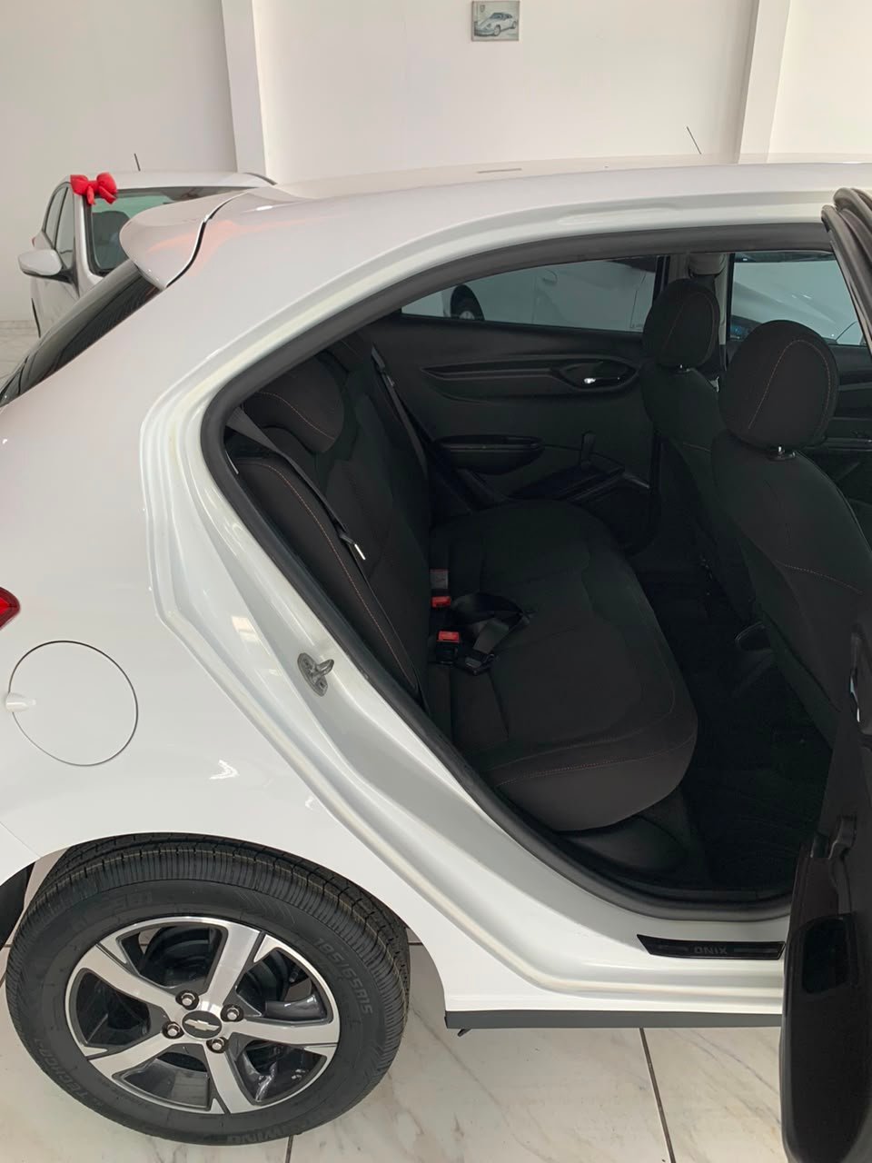 CHEV / ONIX HATCH LT 1.4 MEC - 2014 - Imagem 11