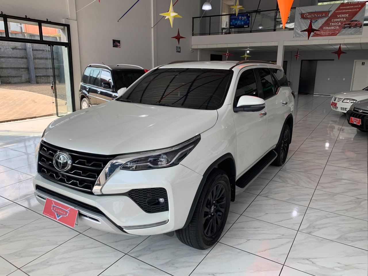 🚙 Toyota Hilux SW4 SRX 4x4 2.8 Diesel 📅 2022 👥 7 lugares