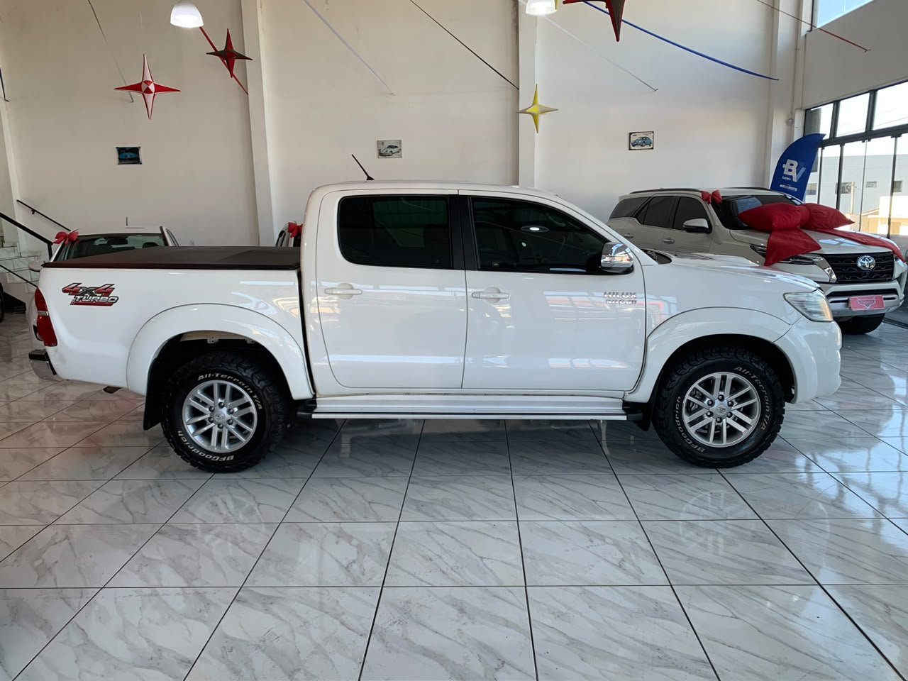 TOYOTA HILUX SRV 3.0 D-4D 4x4 TURBO DIESEL AUTOMÁTICA | 2013 🤩 - Imagem 4